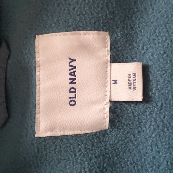 Old Navy puffer vest - Picture 3 of 4